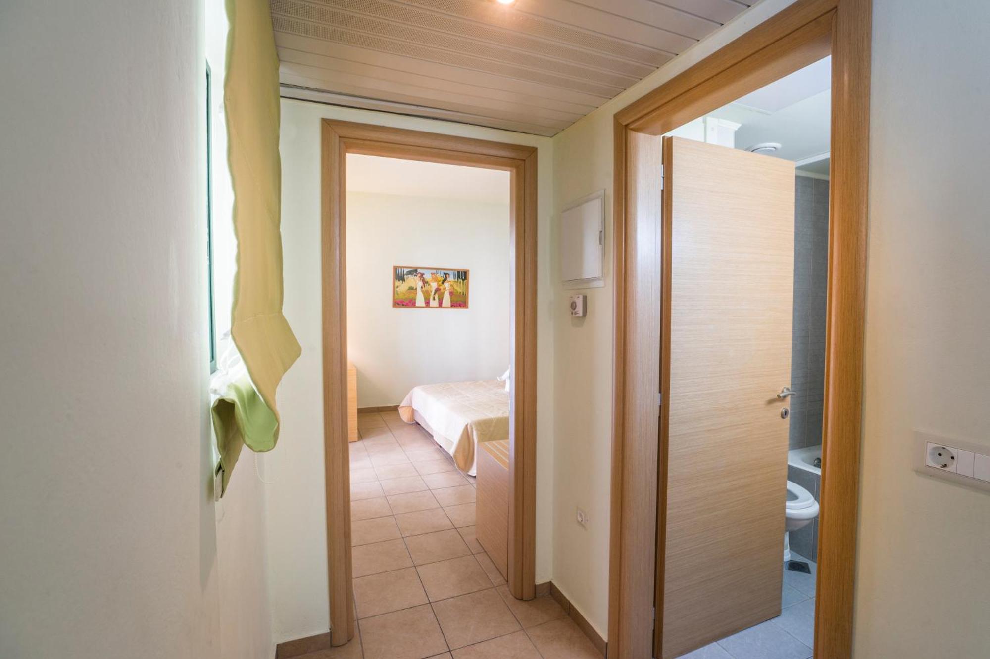 Athina Beach Hotel Kato Daratso Room photo